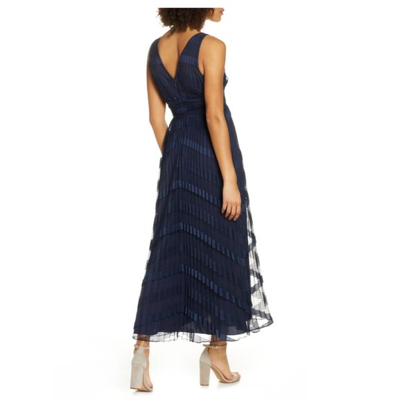 Ali & Jay Hollyhock midi - Picture 2 of 8